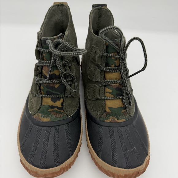 Women’s Sorel Women's Out 'N About Plus duck boots in olive green/camo size 9.5 - Picture 6 of 8